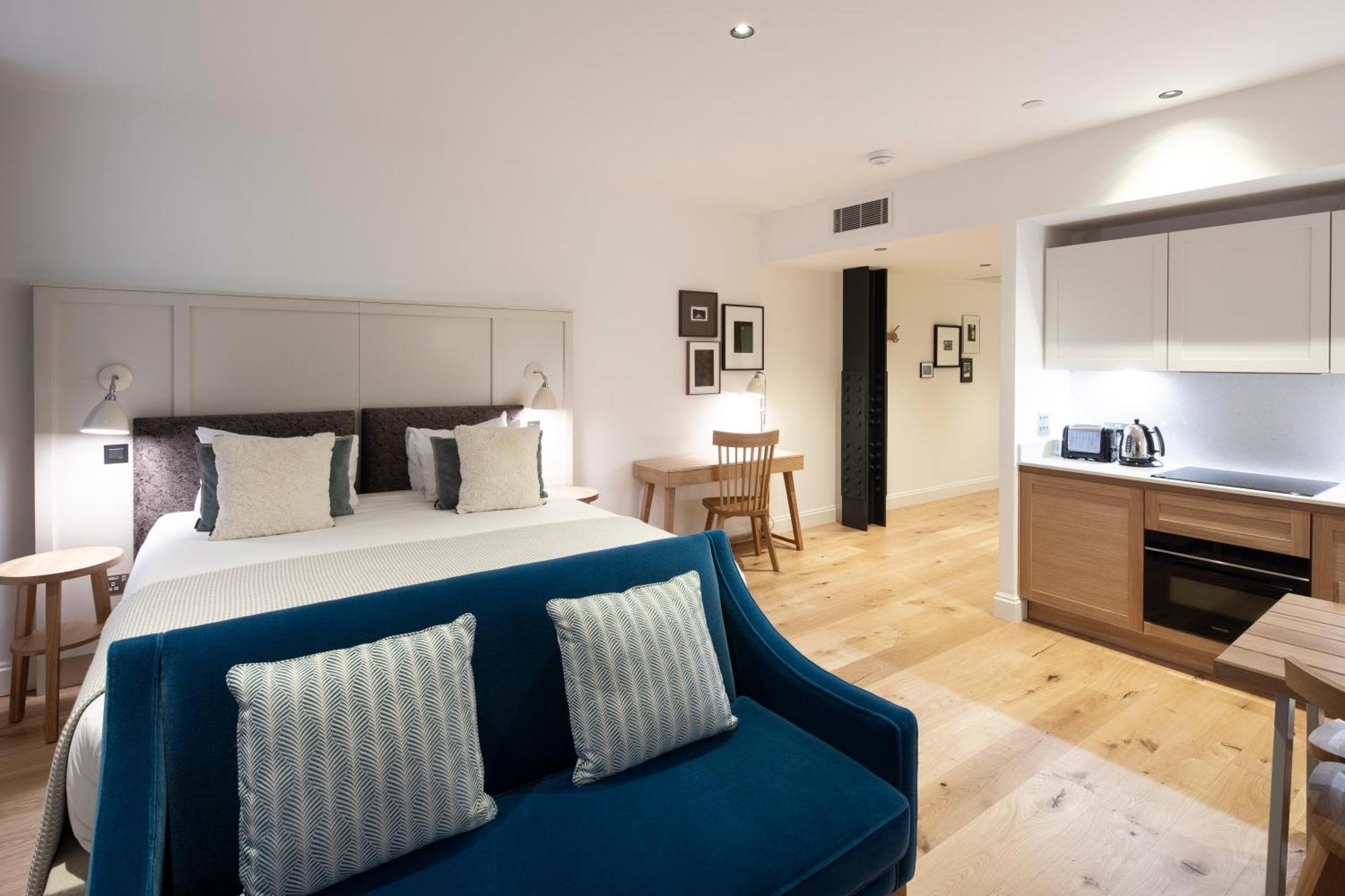 Cheval Old Town Chambers 5*