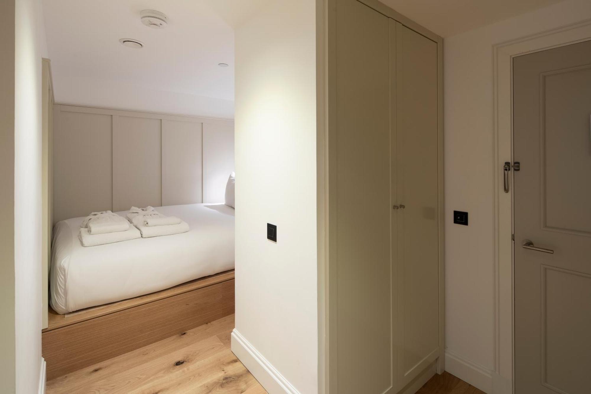 Cheval Old Town Chambers Aparthotel